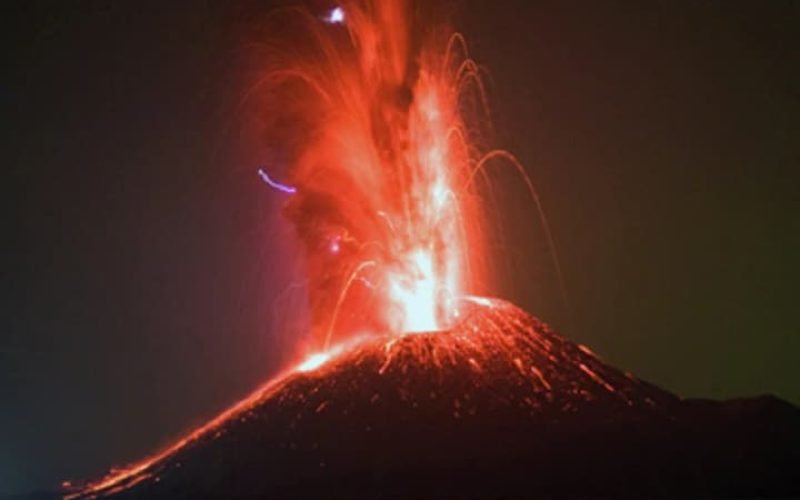 VulcãoAnak Krakatau
